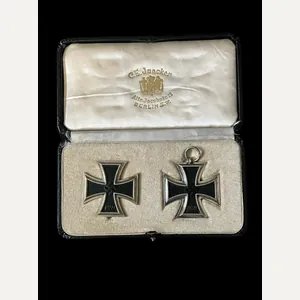 CASED WW2 GERMAN IRON CROSS 1ST AND 2ND CLASS MEDAL …