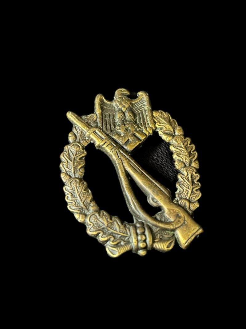 WW2 GERMAN INFANTRY ASSAULT BADGE IN BRONZE — image 2