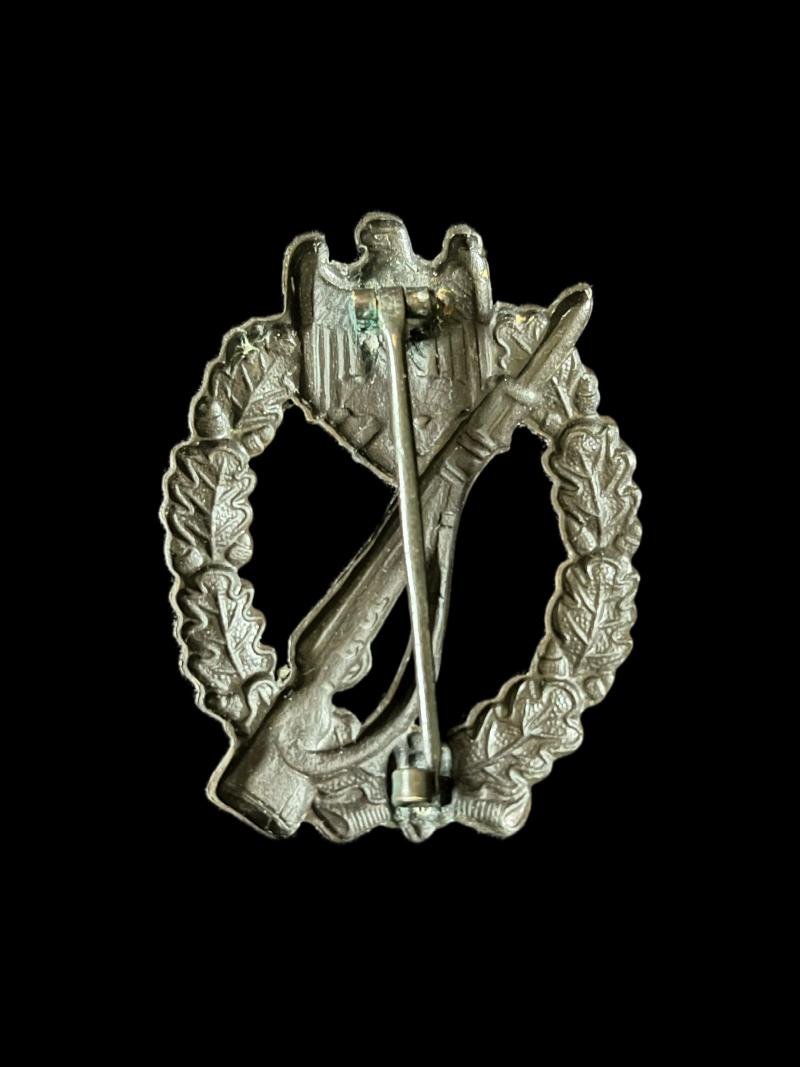 WW2 GERMAN INFANTRY ASSAULT BADGE IN BRONZE — image 3