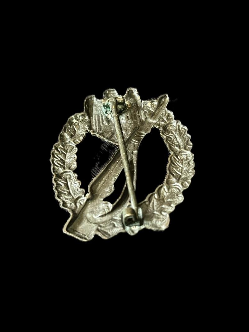 WW2 GERMAN INFANTRY ASSAULT BADGE IN BRONZE — image 4