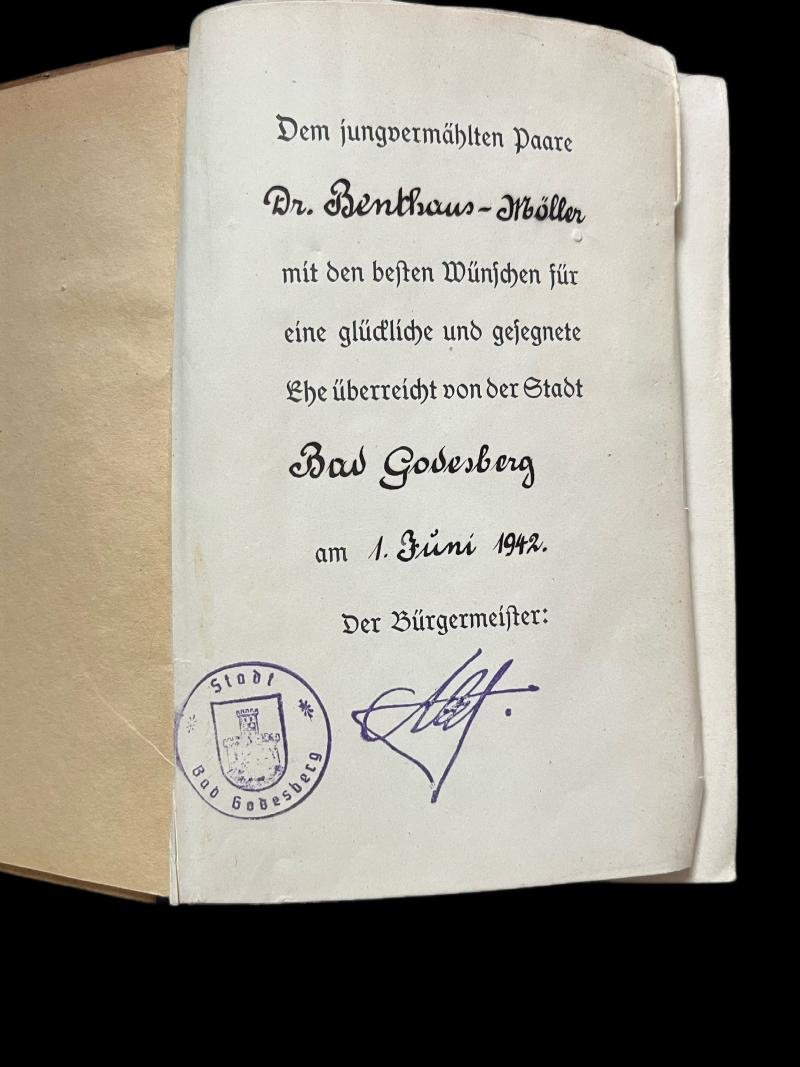 WEDDING EDITION OF THE MEIN KAMPF (SIGNED) — image 3