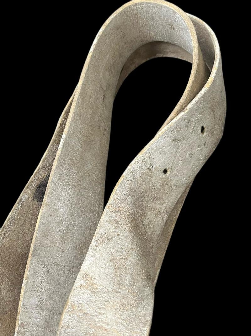 WHITE LEATHER STRAP — image 2