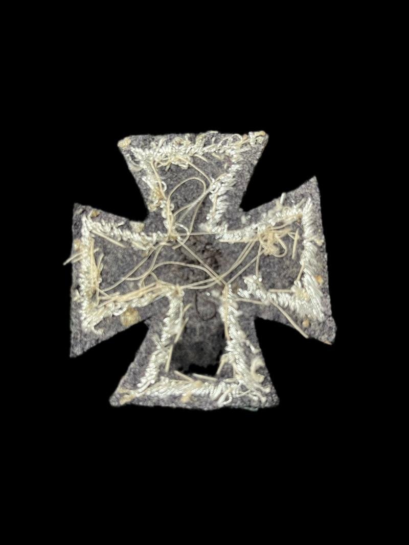 REPRODUCTION WW2 GERMAN CLOTH IRON CROSS — image 2