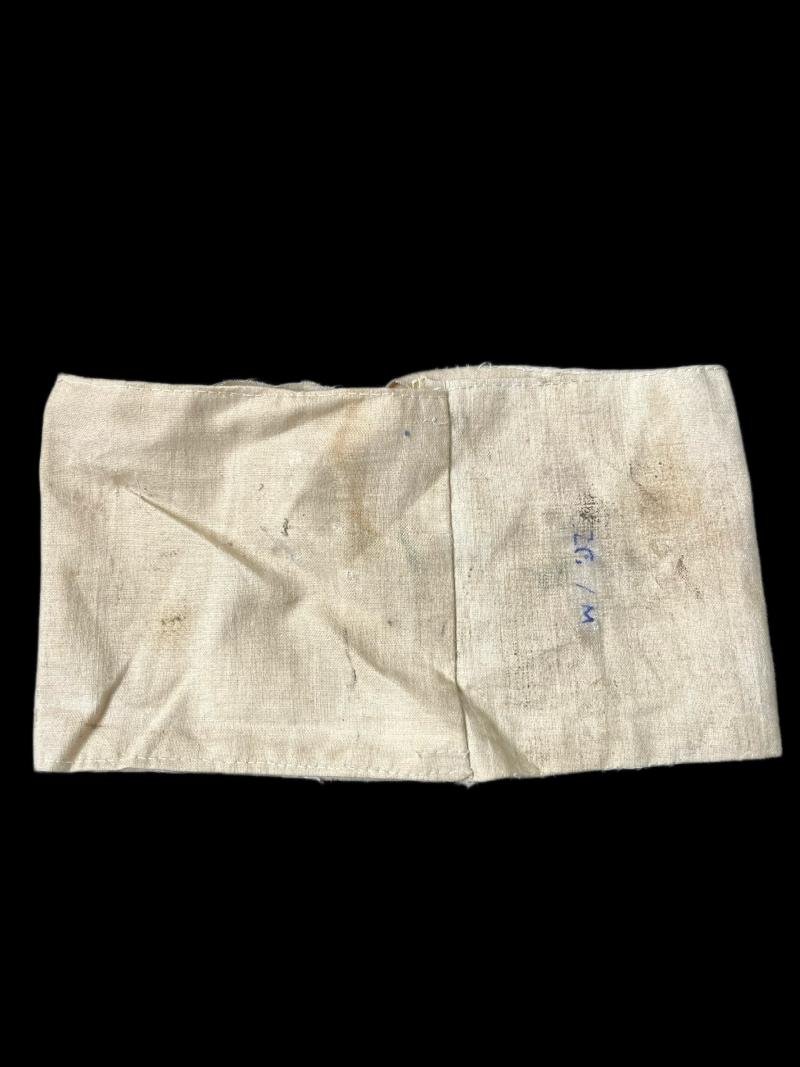 REPRODUCTION WW2 GERMAN FIELD DOCTORS ARMBAND — image 2