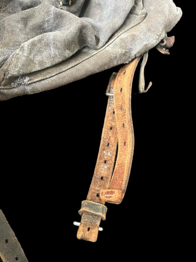 WW2 GERMAN LUFTWAFFE M31 RUCKSACK — image 3