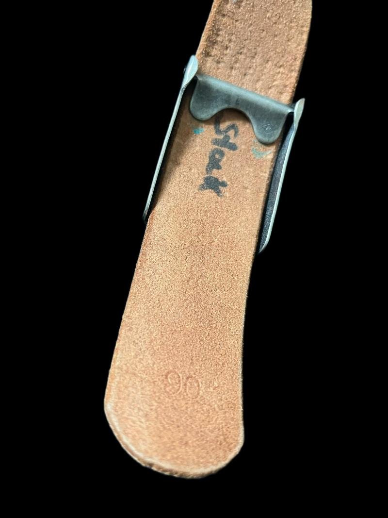 EAST GERMAN NVA LEATHER BELT AND BUCKLE — image 3