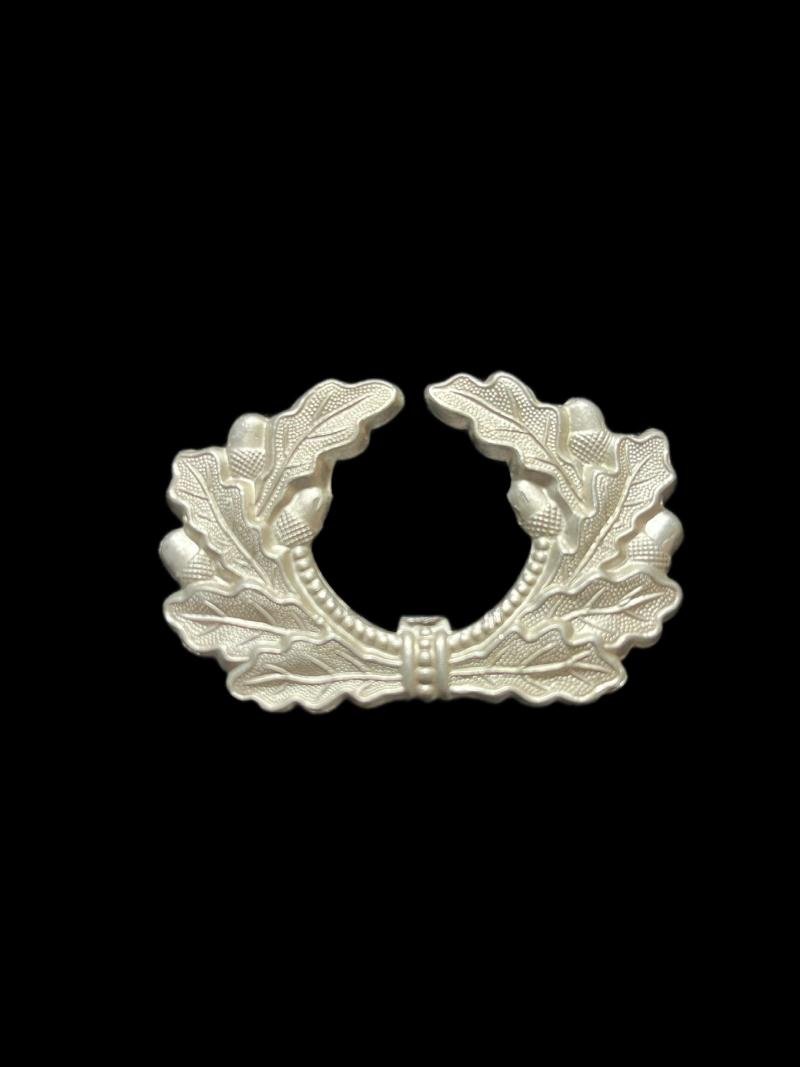GERMAN WREATH BADGE