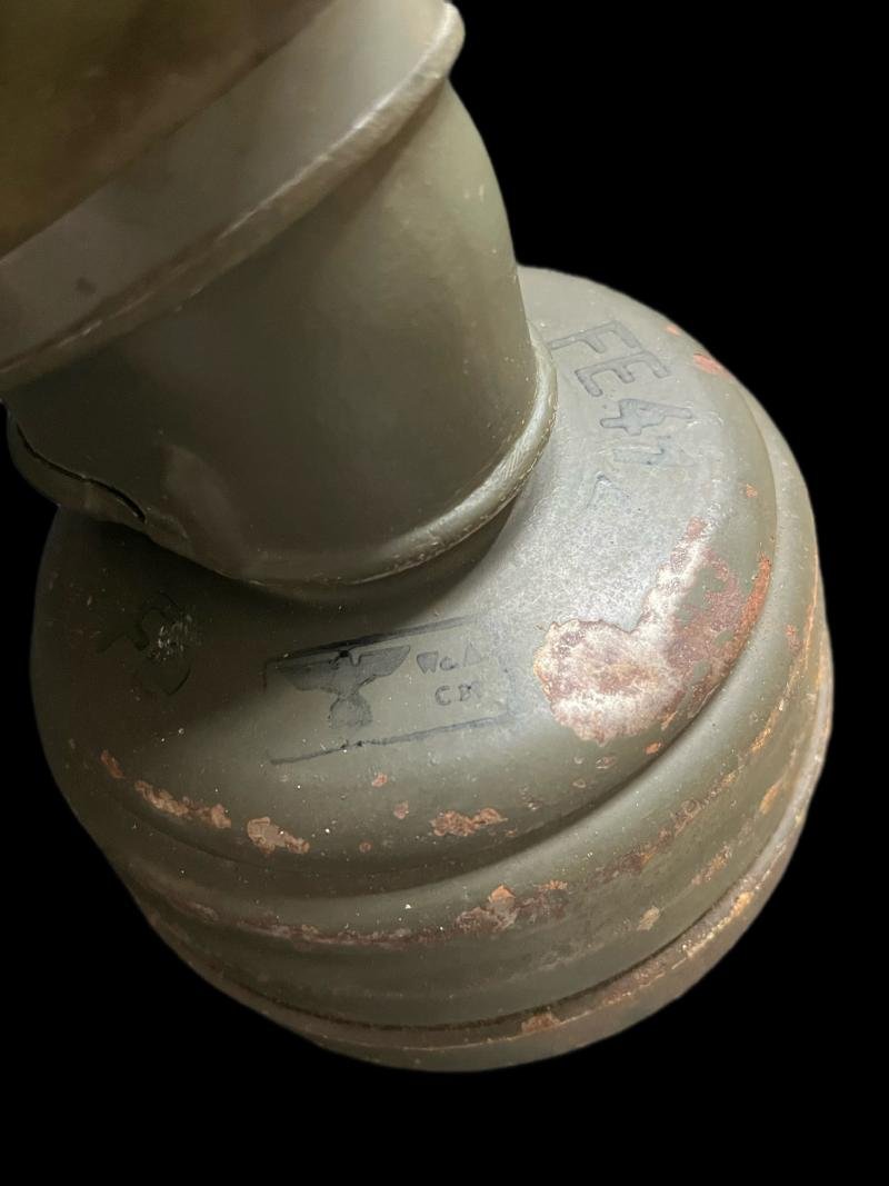 WW2 GERMAN M30 GAS MASK WITH CANISTER — image 3