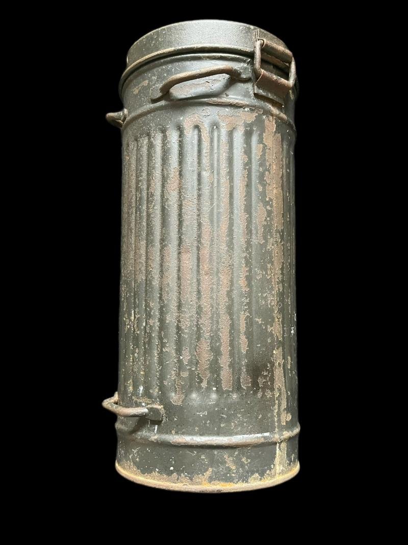 WW2 GERMAN M30 GAS MASK WITH CANISTER — image 7