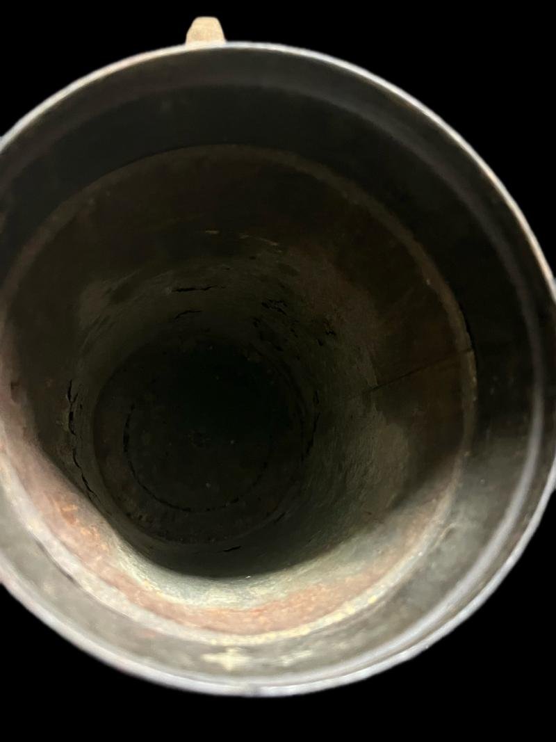 WW2 GERMAN M30 GAS MASK IN TIN — image 9