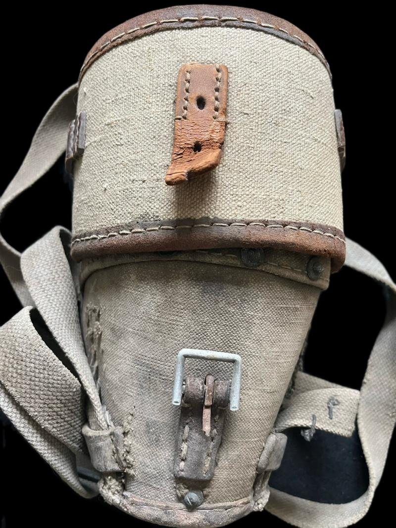 WW2 RUSSIAN OPTICS CANVAS POUCH — image 2