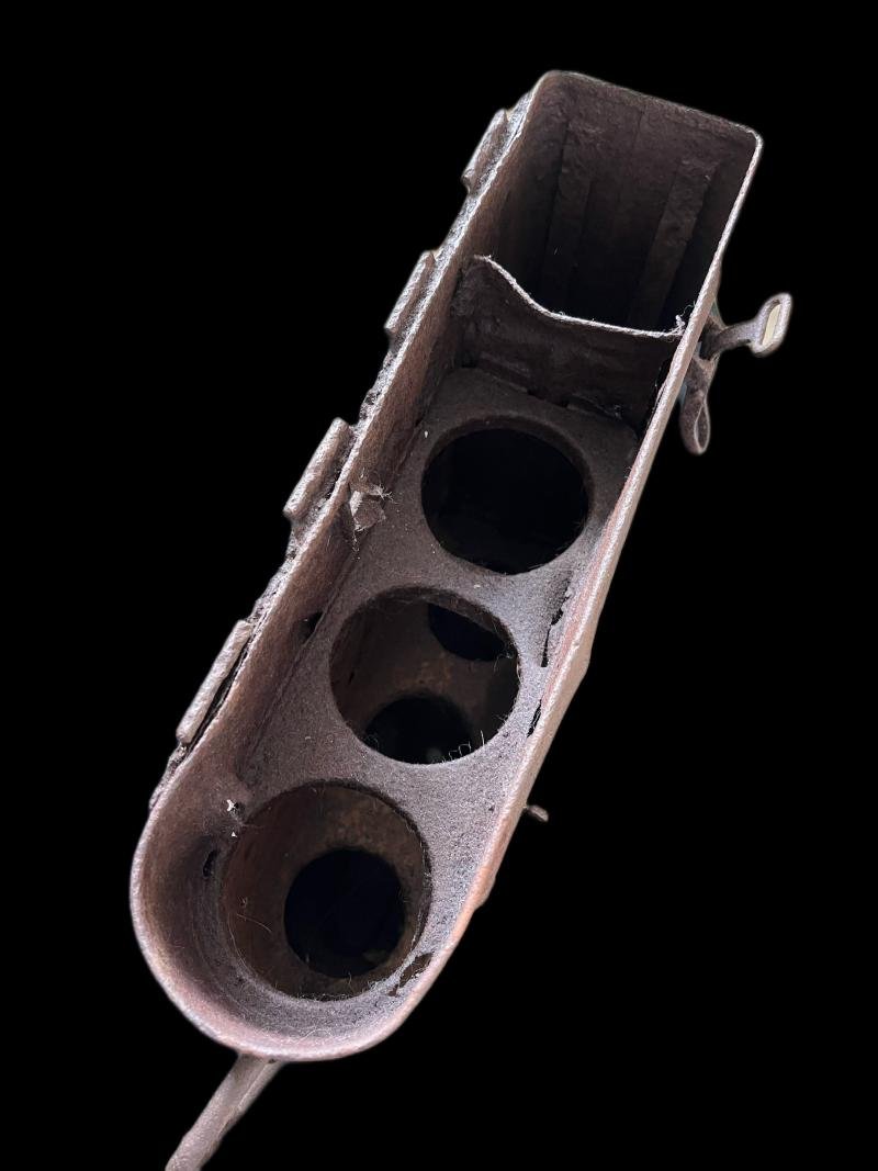 RELIC WW2 GERMAN LE.IG18 SHELL TRANSIT CASE — image 3