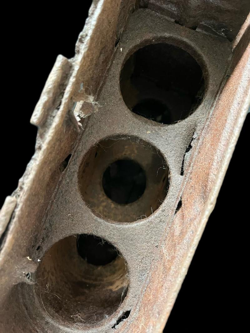 RELIC WW2 GERMAN LE.IG18 SHELL TRANSIT CASE — image 4