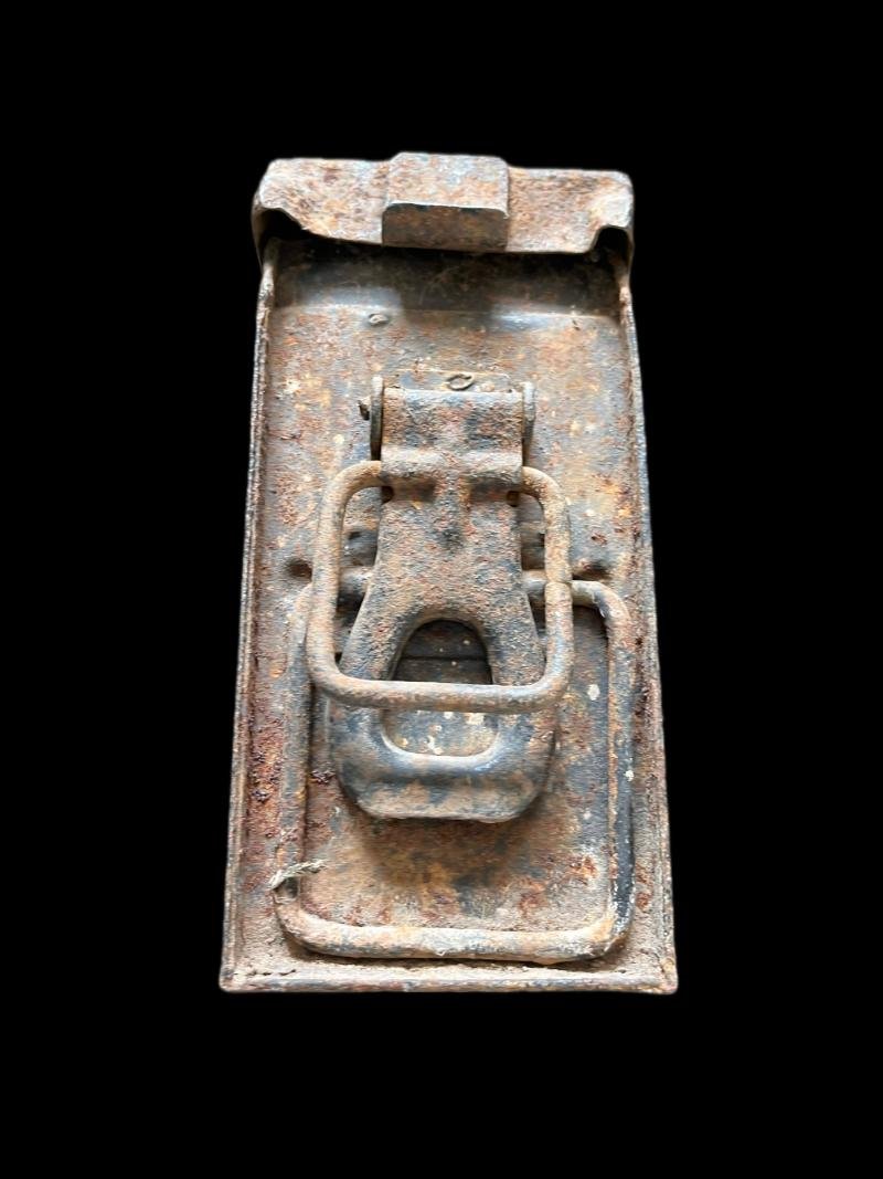 WW2 GERMAN MG34/MG42 AMMO TIN — image 2