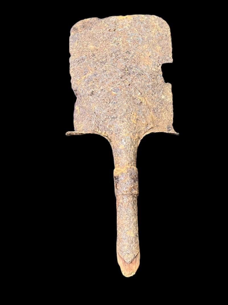 RELIC WW2 GERMAN ENTRENCHING TOOL HEAD — image 4