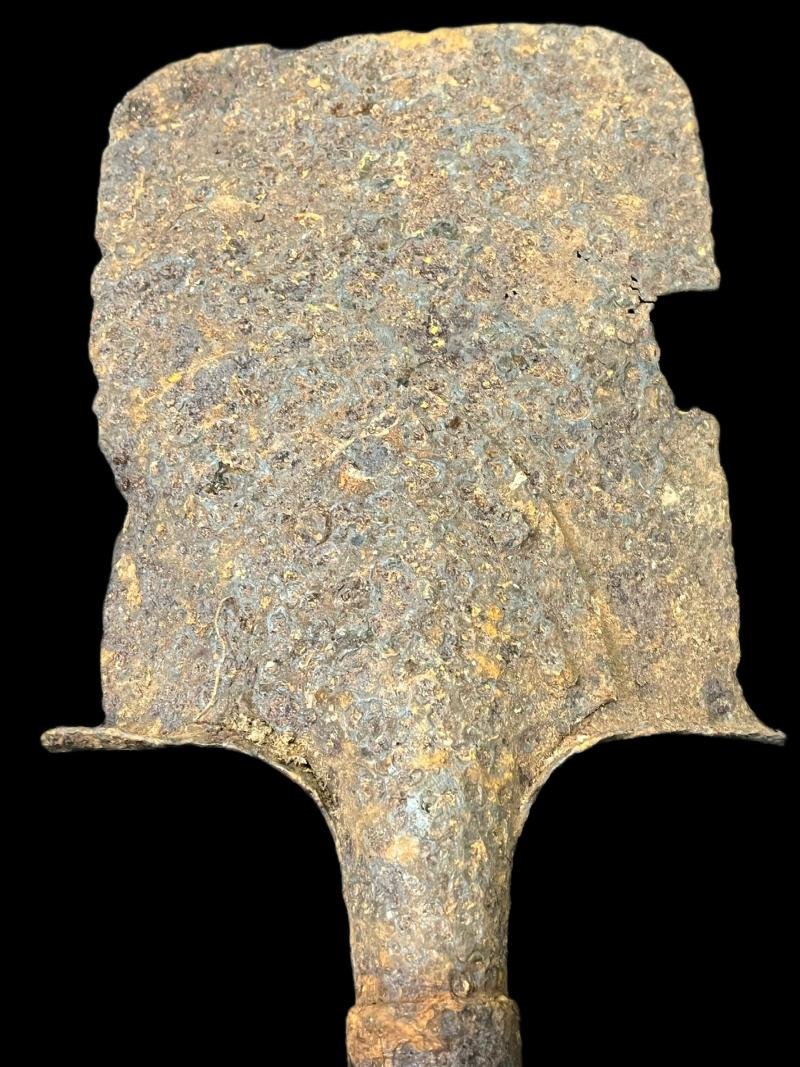 RELIC WW2 GERMAN ENTRENCHING TOOL HEAD — image 5