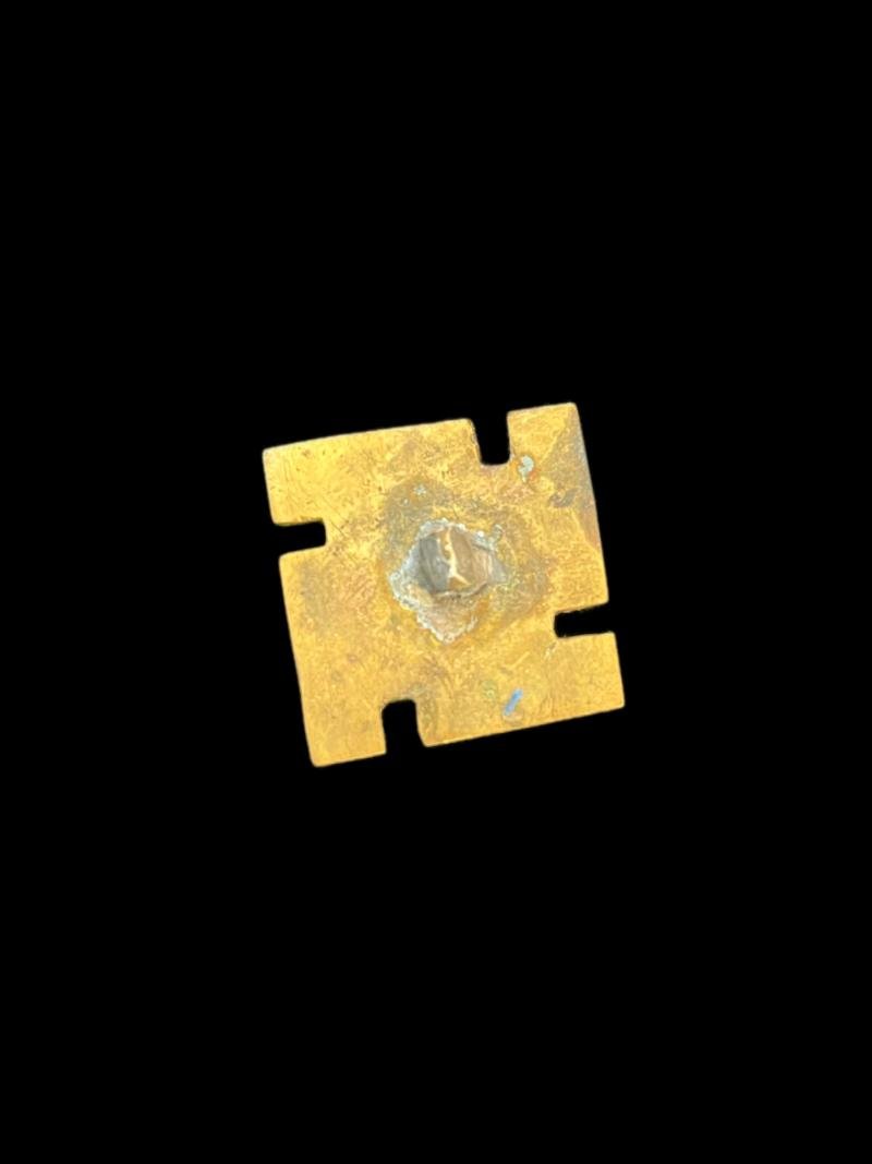 REPRODUCTION WW2 GERMAN BRASS BADGE — image 2