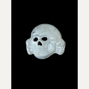 REPRODUCTION WW2 GERMAN SS SKULL (M1/52)