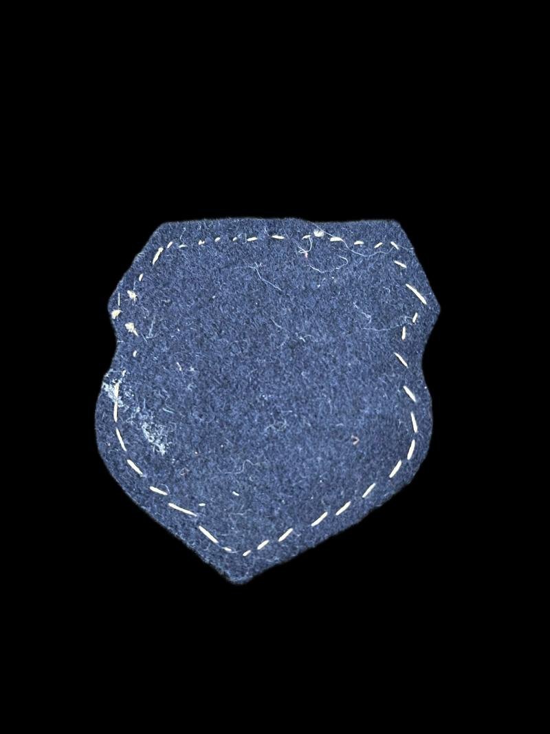REPRODUCTION WW2 SS ESTONIAN VOLUNTEER SHIELD PATCH — image 2