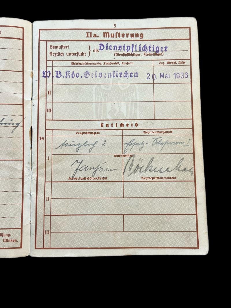 (Was £7.50) 1936 DATED DEUTSCHES REICH ARBEITSBUCH — image 4