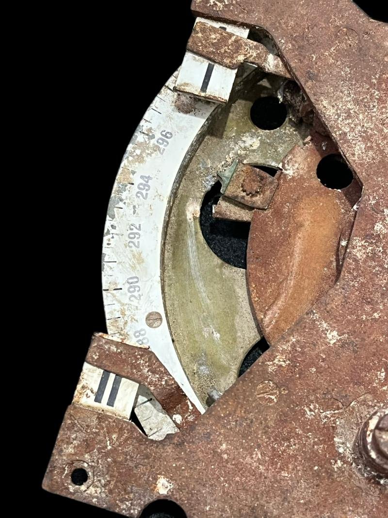 (Was £30) WW2 GERMAN PANZER RADIO RECEIVER PART — image 2