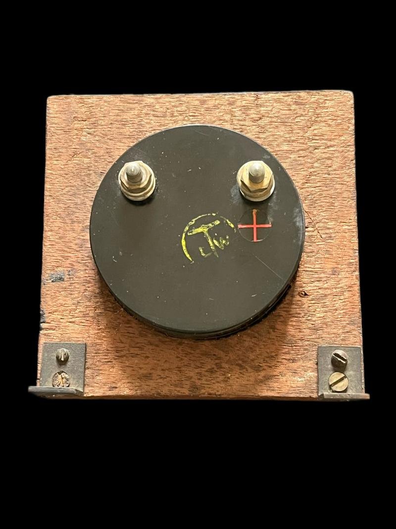 (Was £25) 1945 DATED BRITISH MILITARY MILLIAMPERES METER — image 3