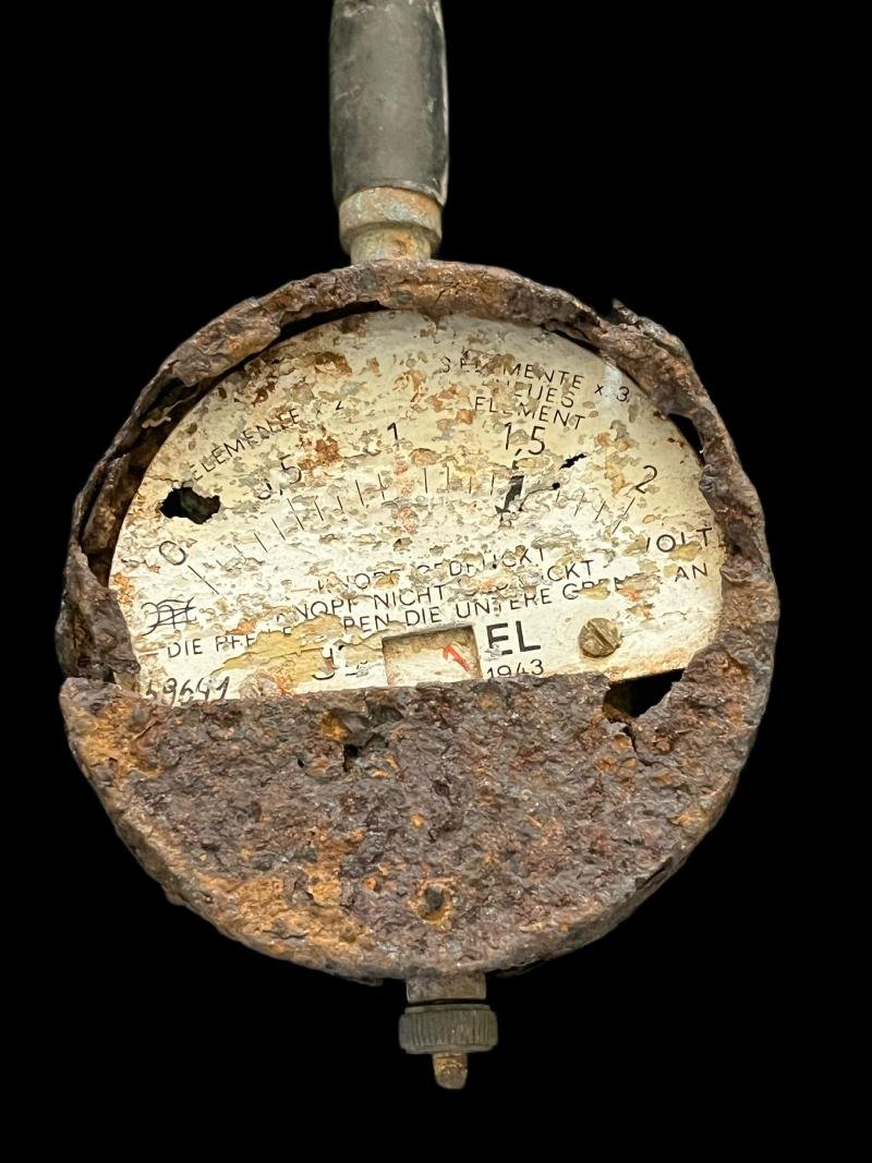 RELIC WW2 GERMAN LUFTWAFFE JU88 VOLTAGE METER — image 2