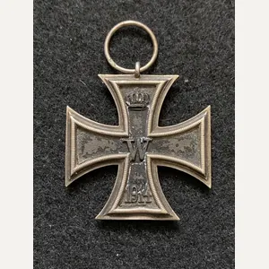 WW1 GERMAN IRON CROSS 2ND CLASS (M-8)