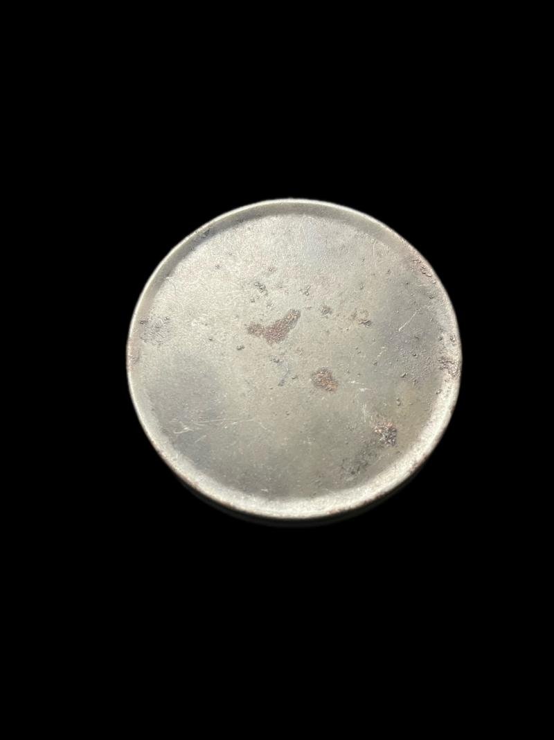 WW2 GERMAN BOOT POLISH TIN — image 2