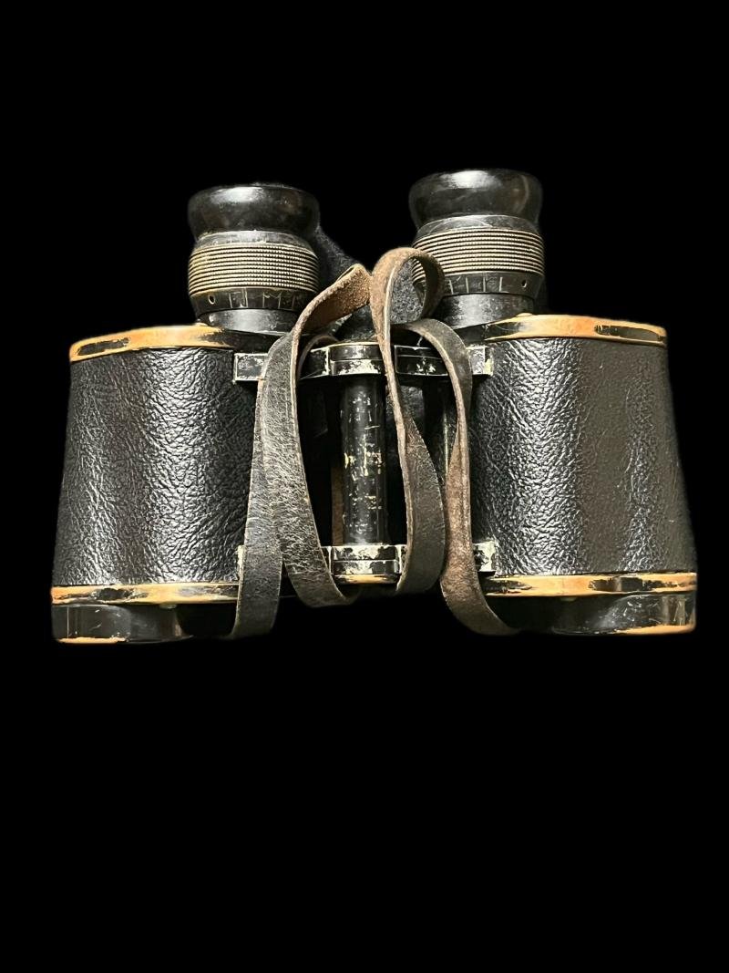 WW2 GERMAN 6X30 BINOCULARS IN A BAKELITE CASE — image 7