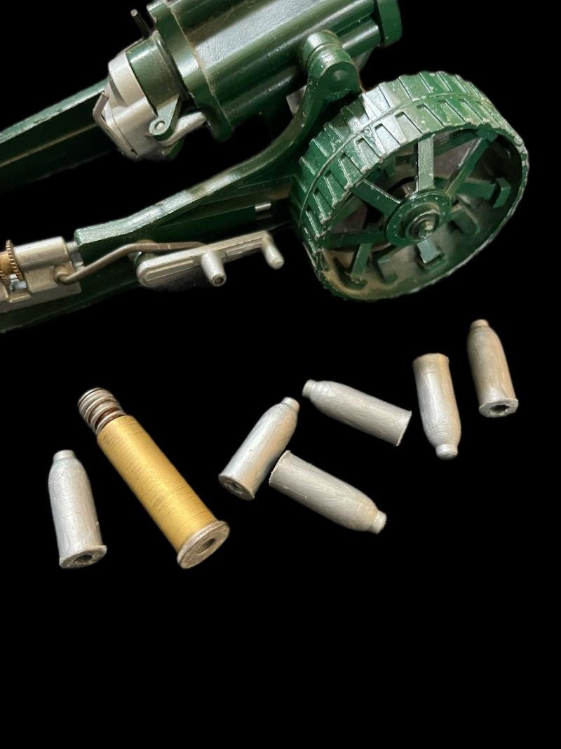 BRITISH MODEL HOWITZER GUN — image 2