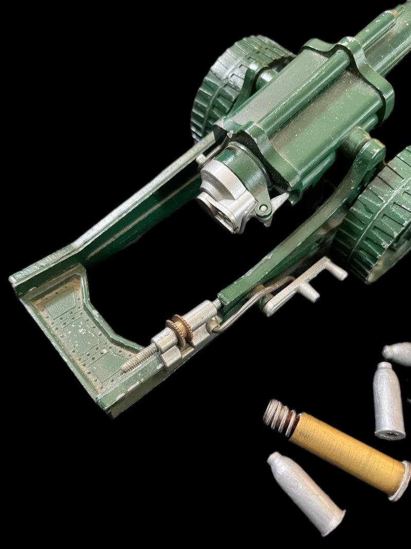 BRITISH MODEL HOWITZER GUN — image 3