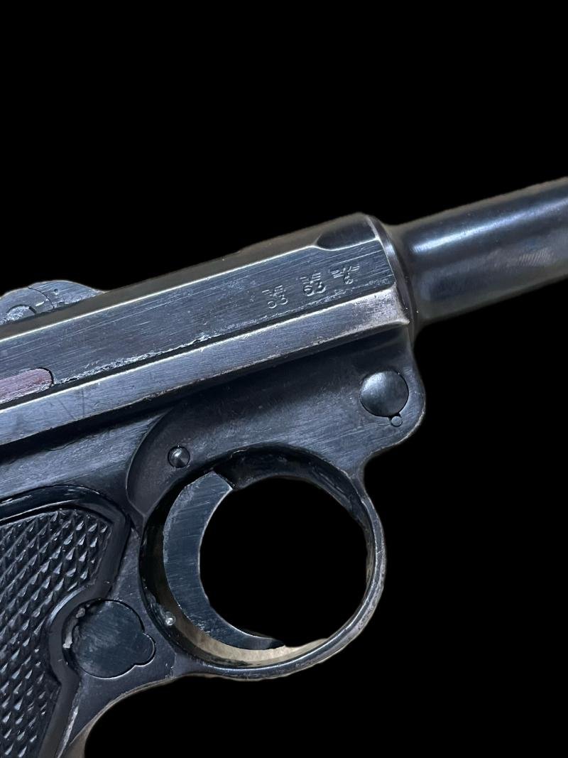 DEACTIVATED WW2 GERMAN 1939 DATED LUGER (MATCHING) (UK DEACTIVATION) — image 8