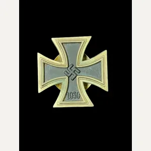 WW2 GERMAN IRON CROSS SCREW BACK (L12 MAKERS)