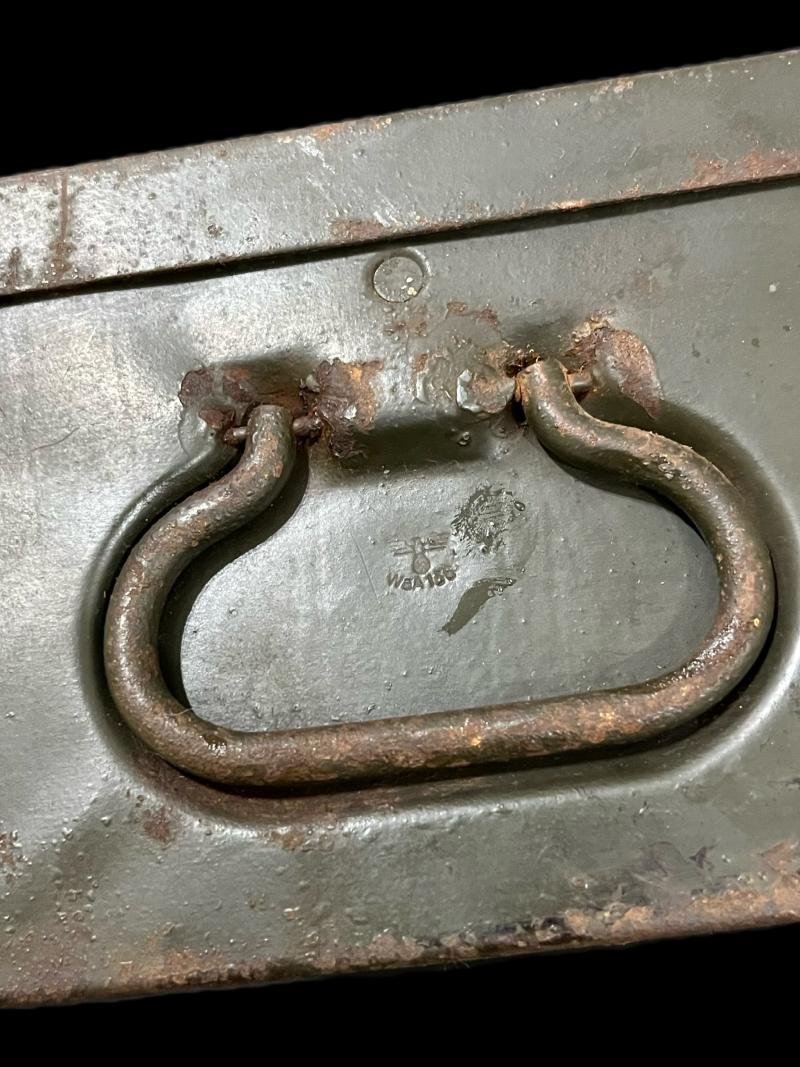 WW2 GERMAN VERBANDKASTEN (MEDICAL BOX) — image 9