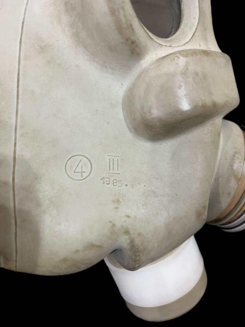 SOVIET PMG-1 GAS MASK WITH FILTER — image 4