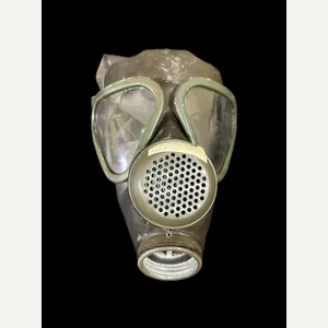 GERMAN AUER M62 GAS MASK
