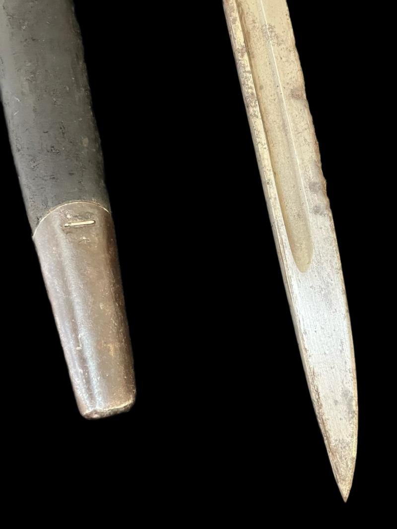 WW1 1907 PATTERN 1917 DATED SANDERSON SMLE BAYONET — image 3