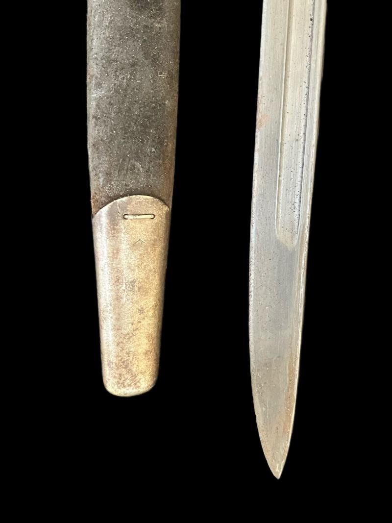 WW1 1907 PATTERN 1918 DATED SANDERSON SMLE BAYONET — image 3