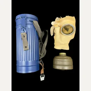 GERMAN AUER Z56 GAS MASK WITH FILTER AND TIN