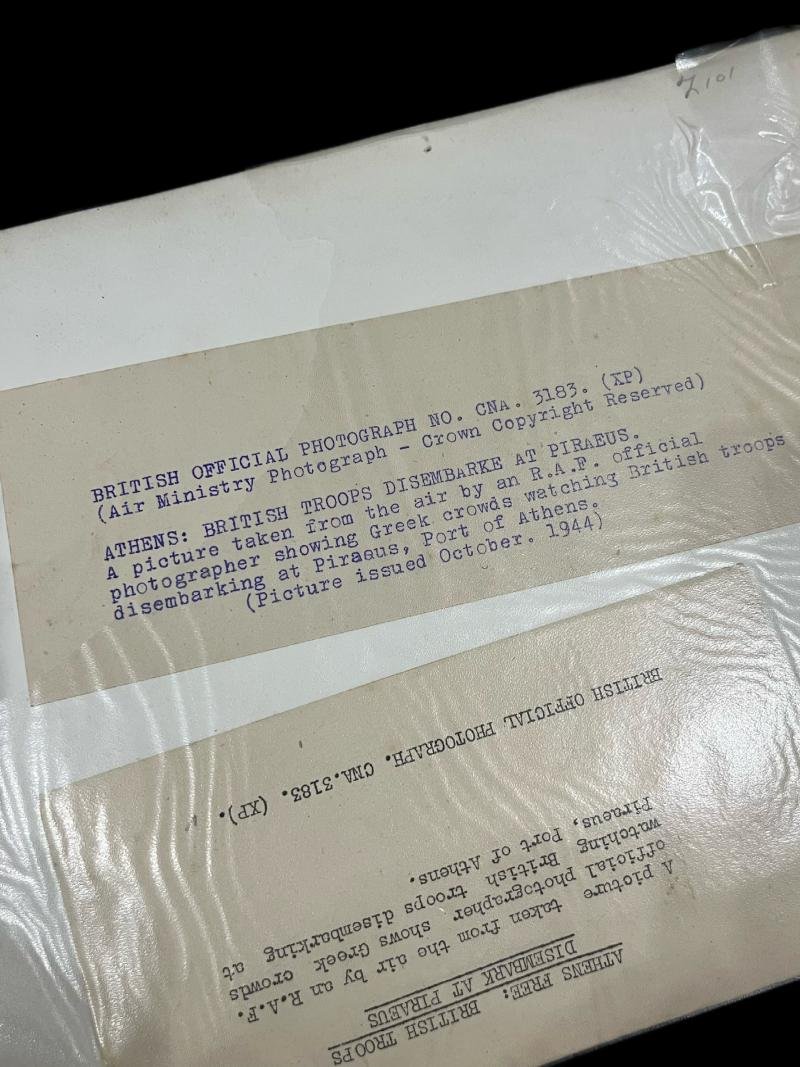 BRITISH TROOPS DISEMBARK AT PIRAEUS — image 3