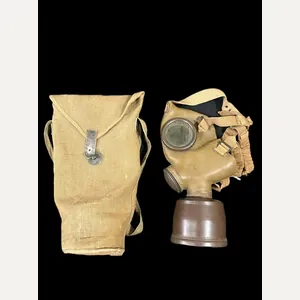 WW2 ITALIAN T.35 GAS MASK WITH FILTER AND BAG