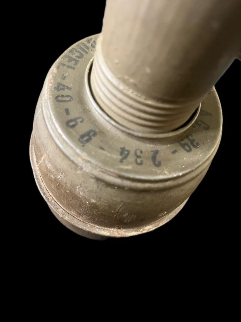 WW2 FRENCH TC-38 GAS MASK WITH FILTER AND TIN — image 7