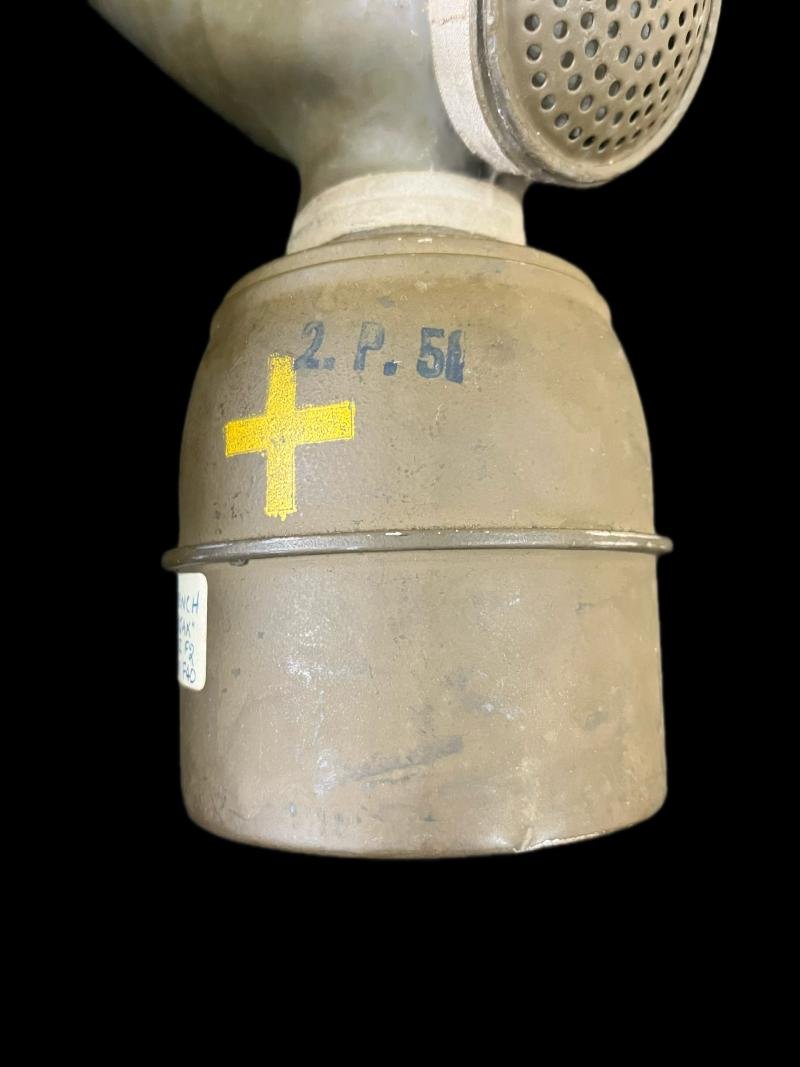 WW2 FRENCH AJAX F2 GAS MASK WITH PAPER CANISTER (GERMAN CAPTURED) — image 3
