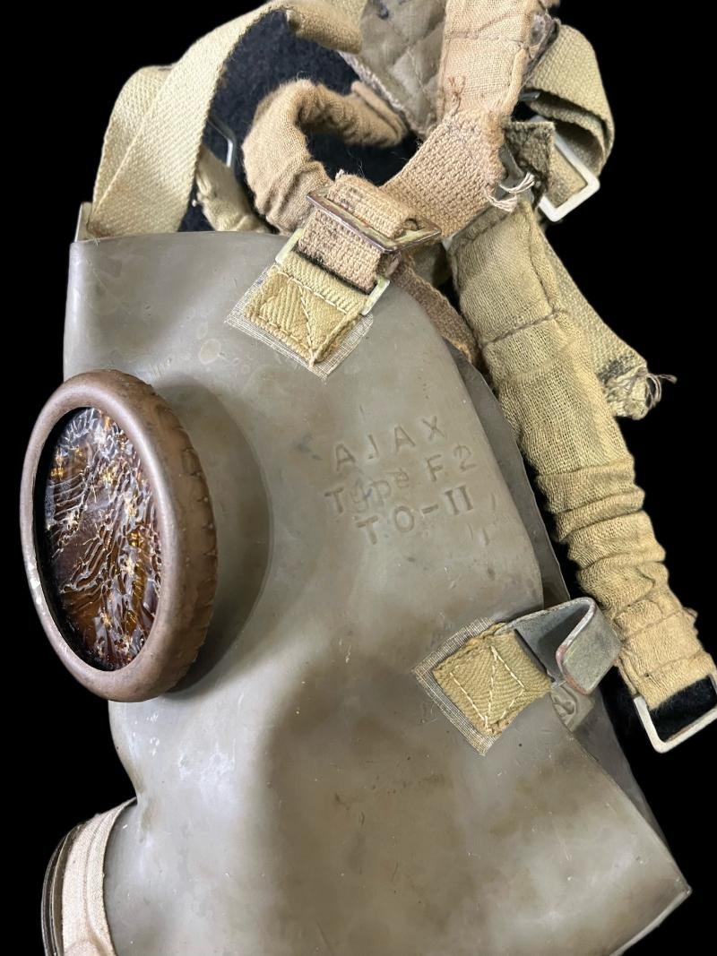 WW2 FRENCH AJAX F2 GAS MASK WITH PAPER CANISTER (GERMAN CAPTURED) — image 4