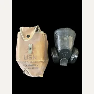 U.S. NAVY ND MARK V GAS MASK WITH BAG