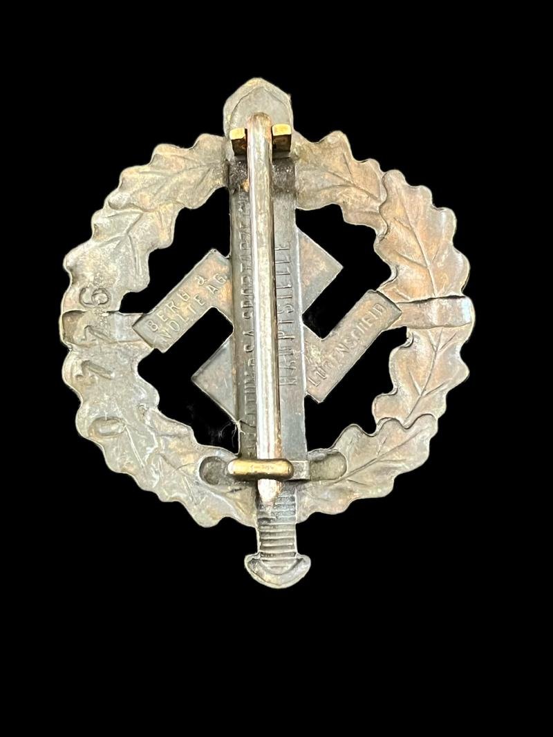 WW2 GERMAN SA SPORTS BADGE IN BRONZE (LOW SERIAL NUMBER) — image 3
