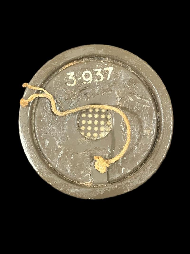 WW2 ITALIAN T.35 GAS MASK FILTER — image 3
