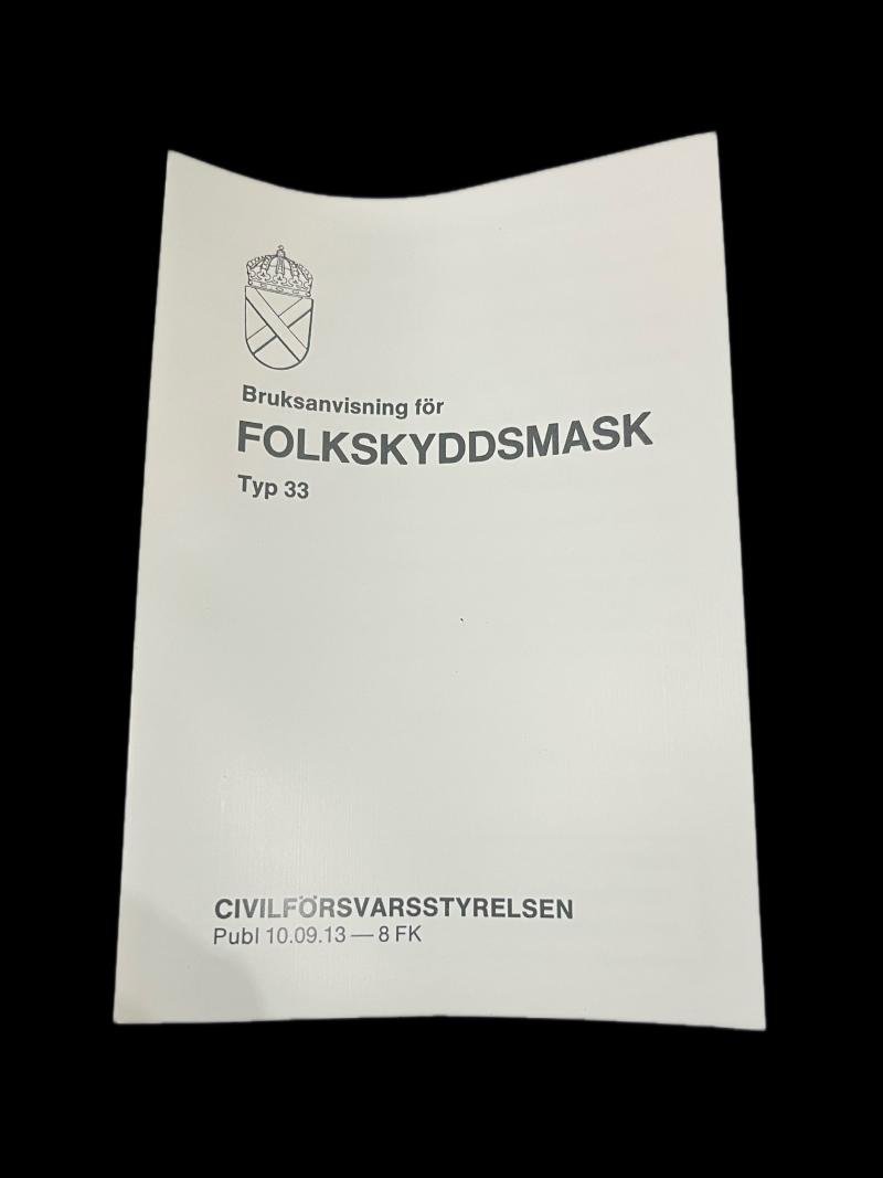 SWEDISH TYPE 33 GAS MASK WITH BOX AND INSTRUCTIONS — image 5
