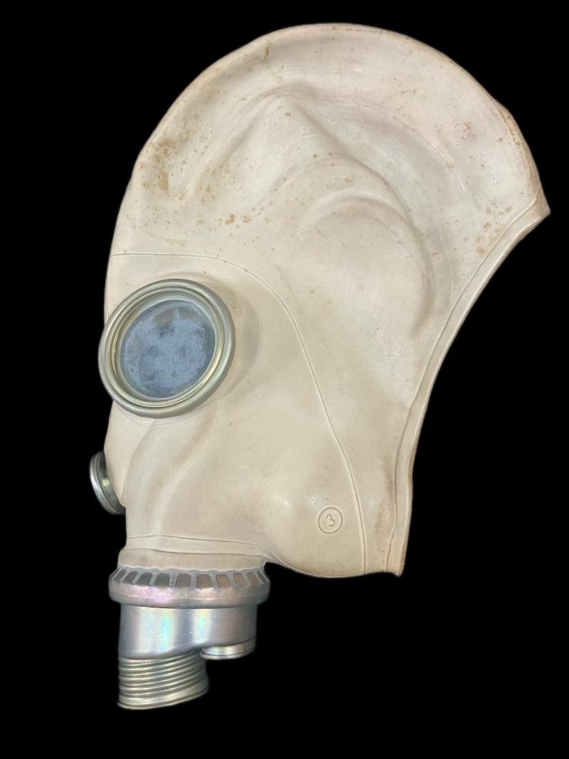 POLISH SZM-41M GAS MASK — image 3